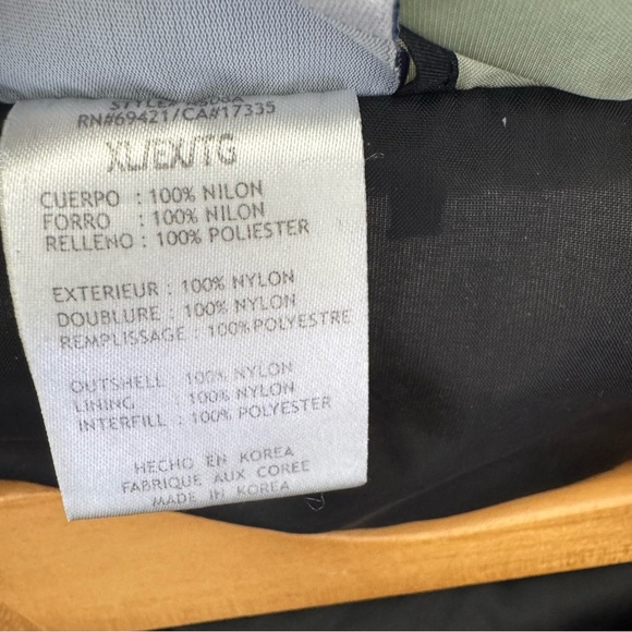 Vintage Reebok NFL Oakland Raiders Puffer Men’s Jacket  Size XL Sleeve Pockets - Picture 11 of 12